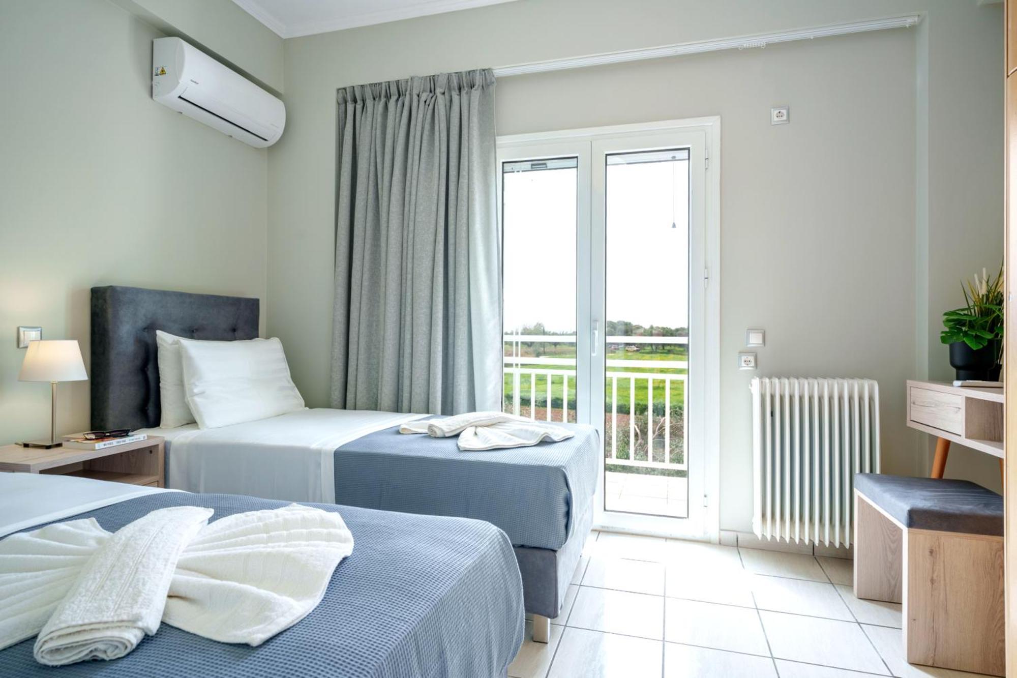 Solomos Apartments Skala  エクステリア 写真