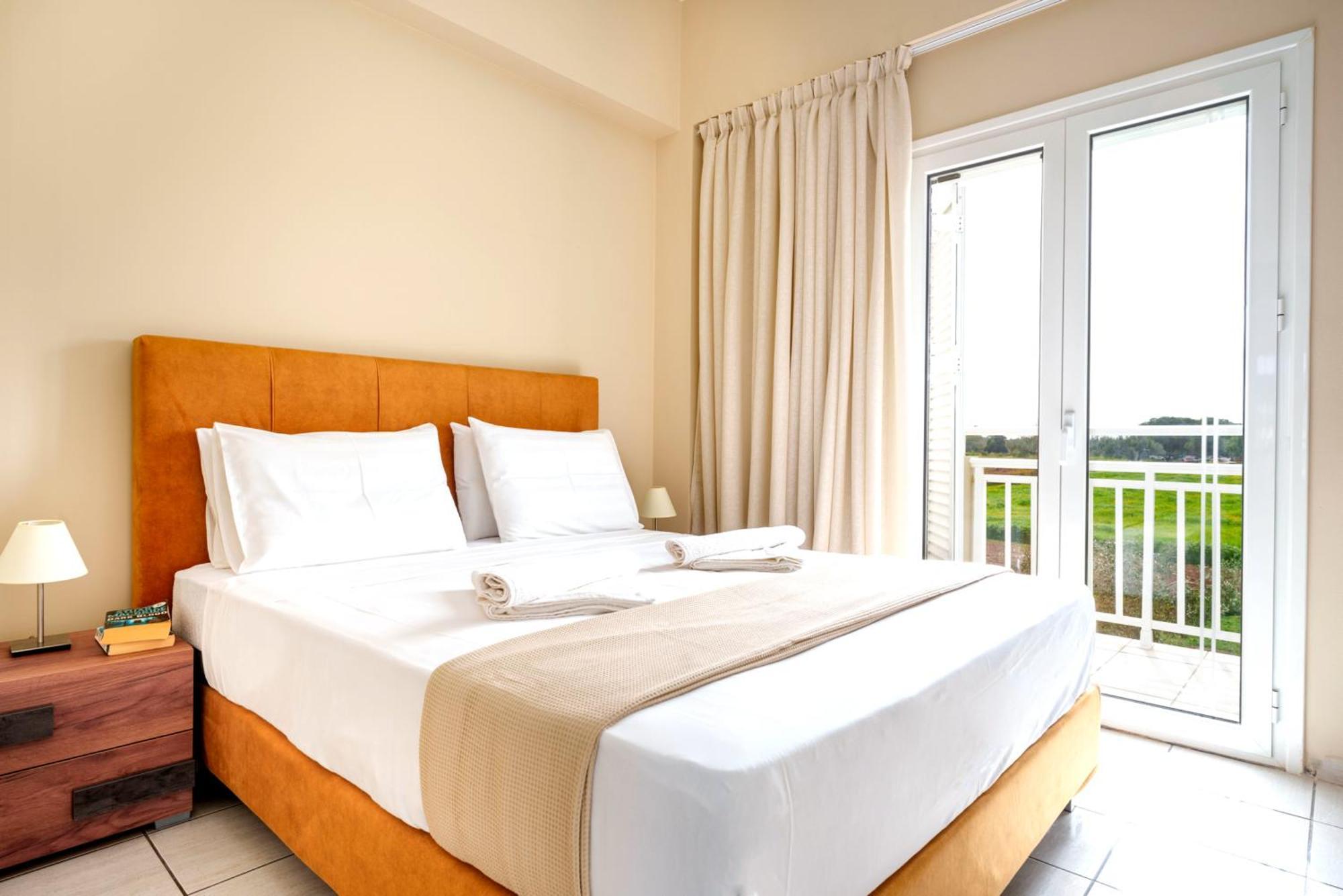 Solomos Apartments Skala  エクステリア 写真