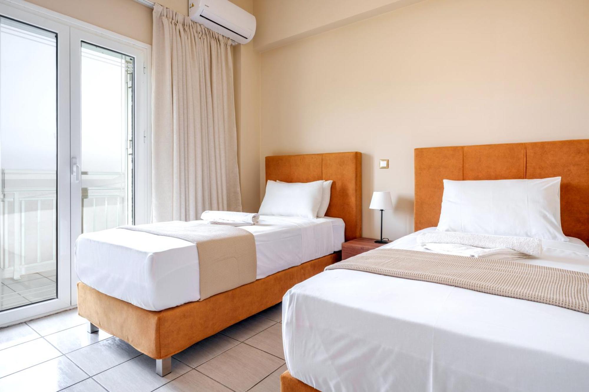 Solomos Apartments Skala  エクステリア 写真