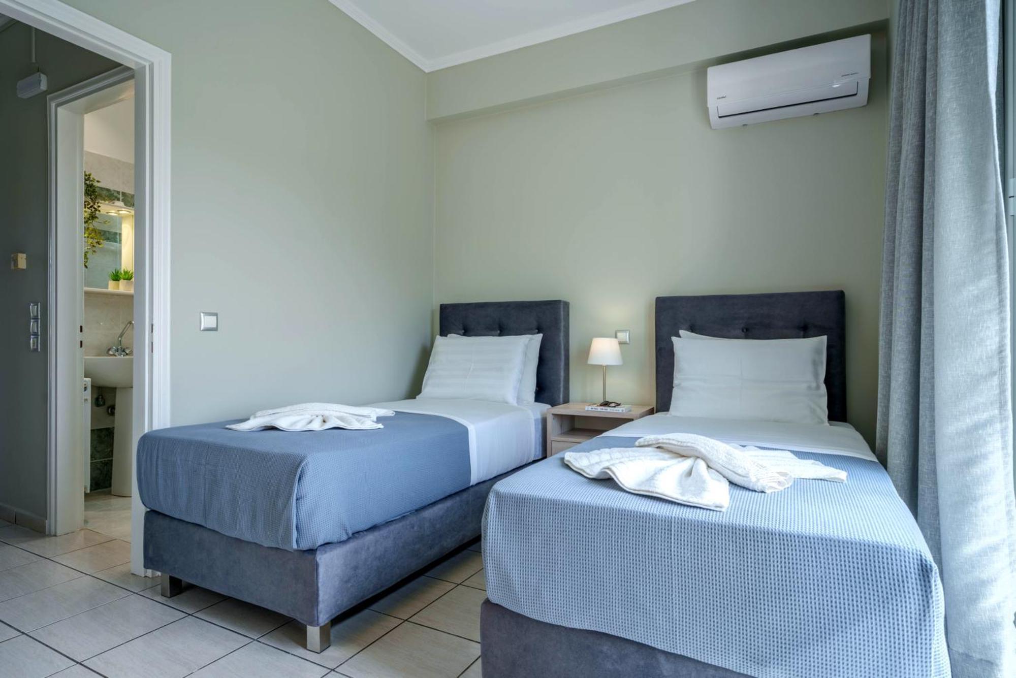 Solomos Apartments Skala  エクステリア 写真