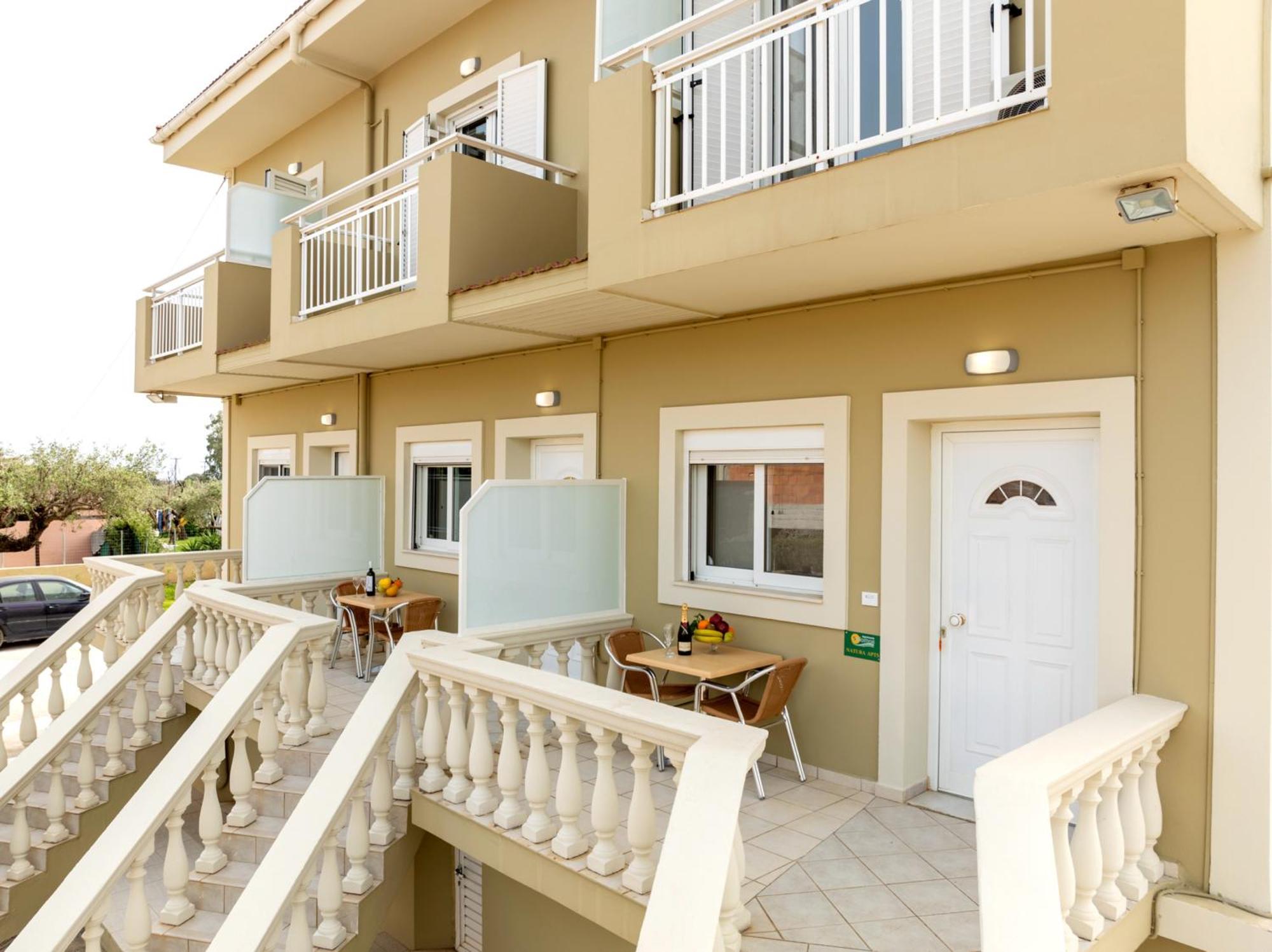 Solomos Apartments Skala  エクステリア 写真