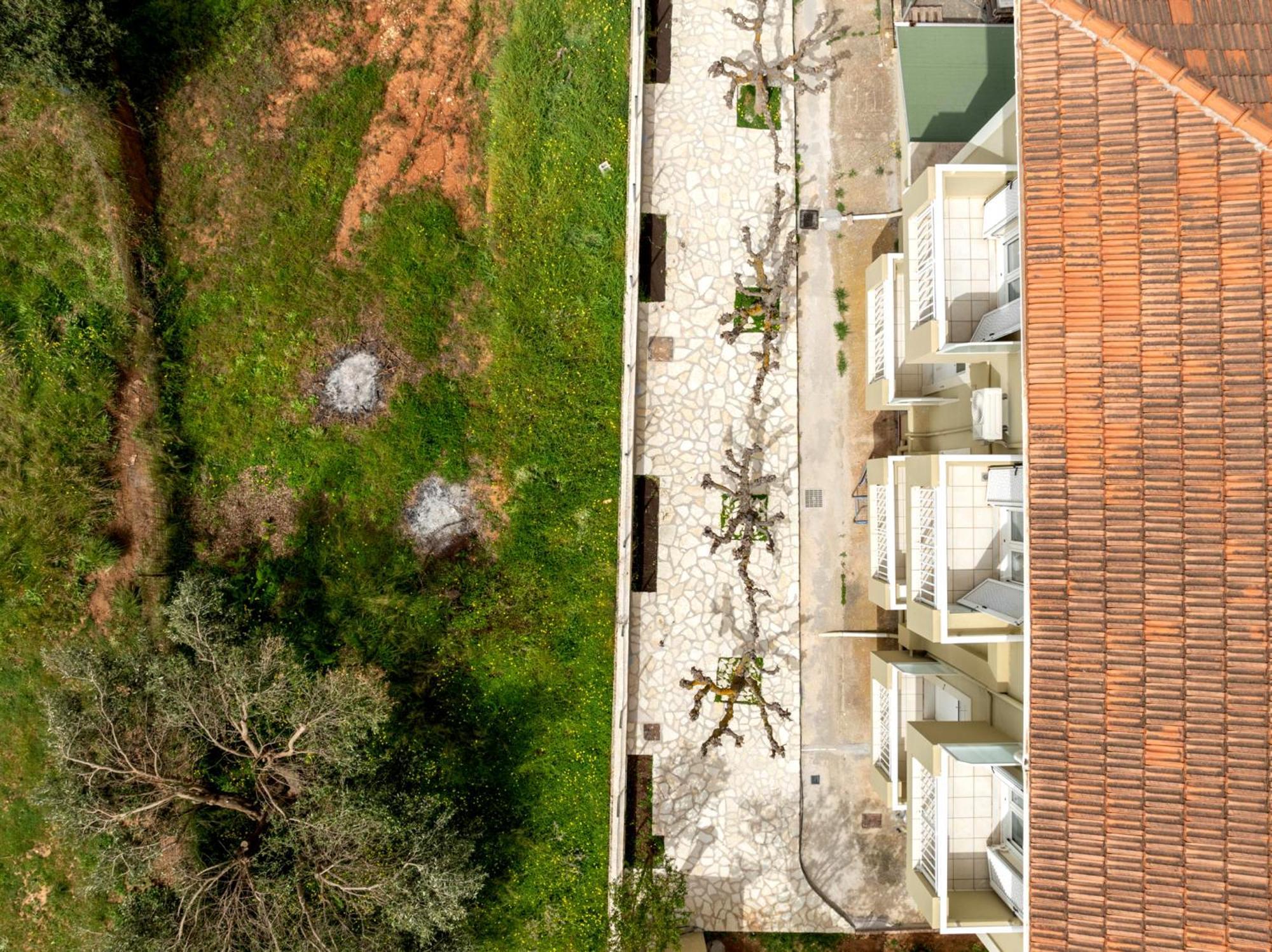 Solomos Apartments Skala  エクステリア 写真